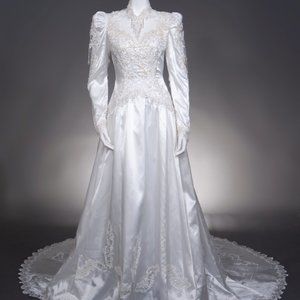 Alfred Angelo Dream Maker Wedding Dress